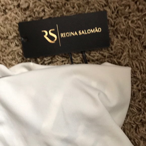 Stunning designer dress by REGINA SALOMAO - Picture 2 of 6